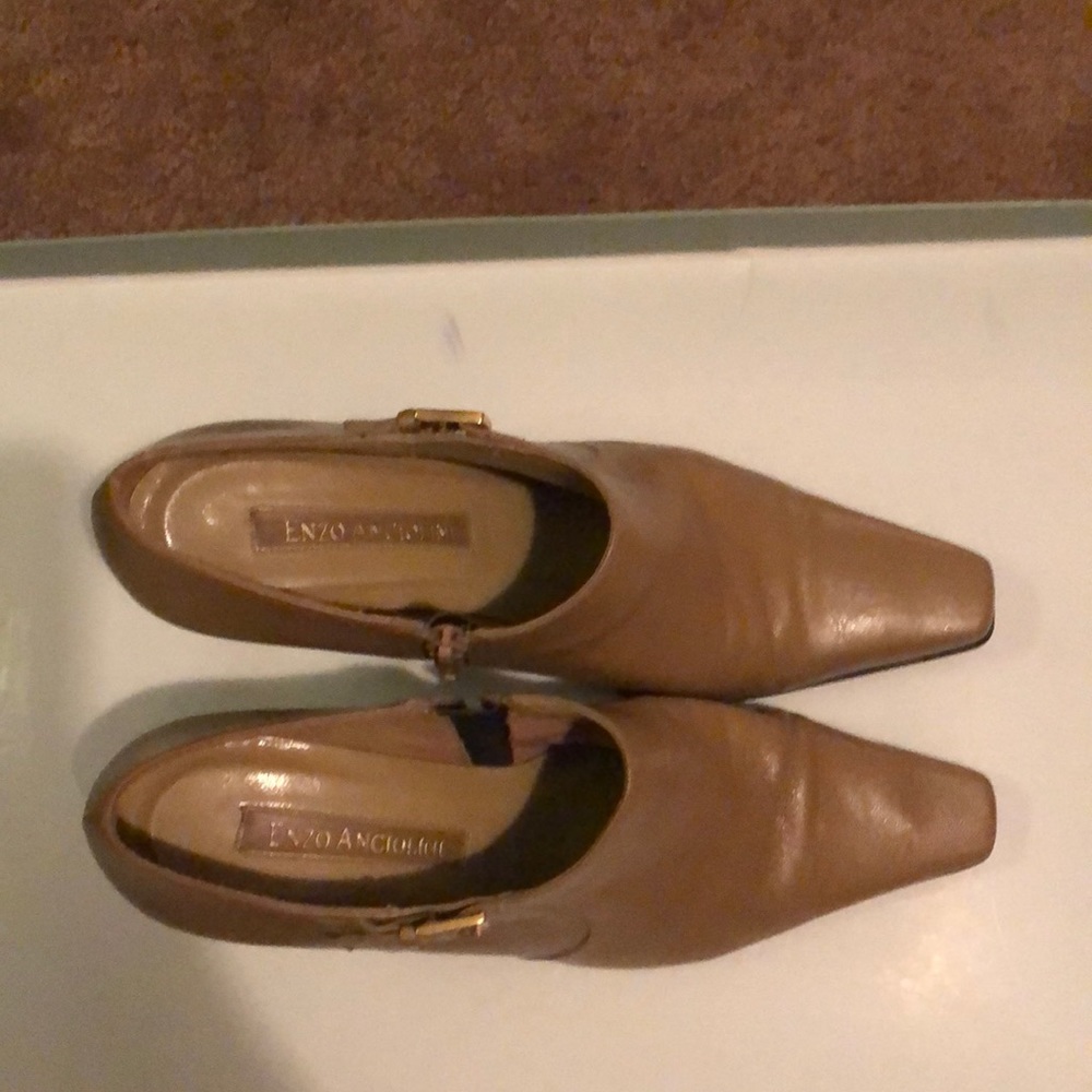 5 for $25.! Anzo Angeolini booties.
